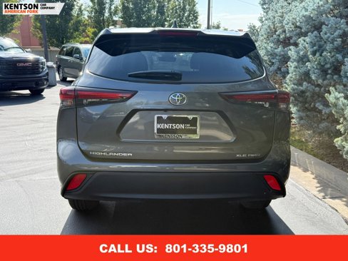 Used 2025 Toyota Highlander XLE image 7