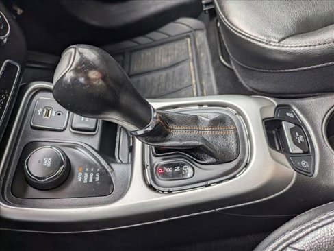 Used 2018 Jeep Compass Latitude image 14