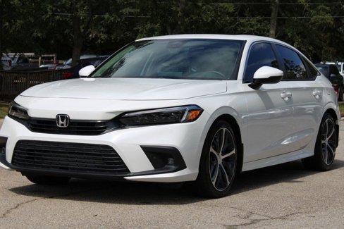 Used 2024 Honda Civic Touring image 3