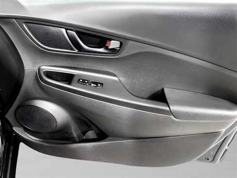 Used 2022 Hyundai Kona N Line image 35