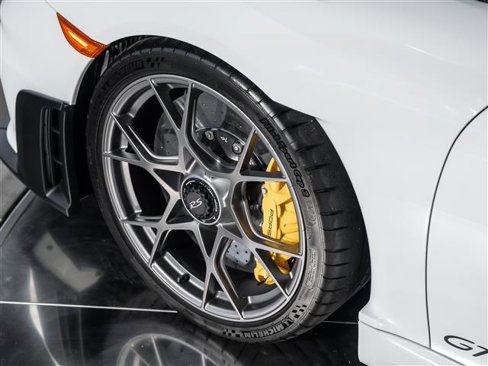 Certified 2025 Porsche 718 Cayman GT4 RS image 17