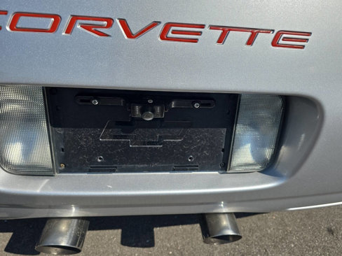 Used 2002 Chevrolet Corvette Coupe w/ Preferred Equipment Group2 image 7