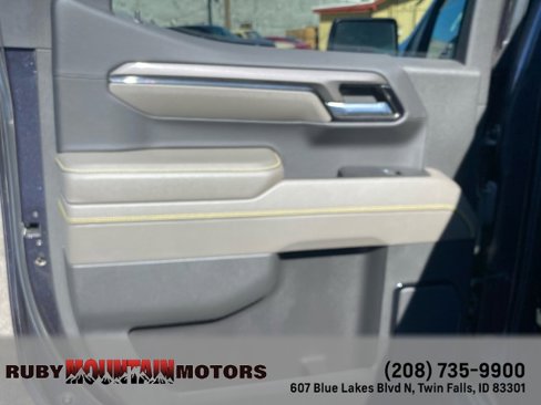 Used 2022 Chevrolet Silverado 1500 ZR2 image 23