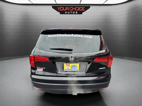 Used 2017 Honda Pilot EX image 4