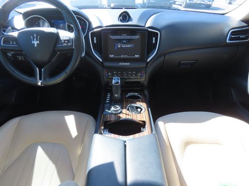 Used 2019 Maserati Ghibli S image 7