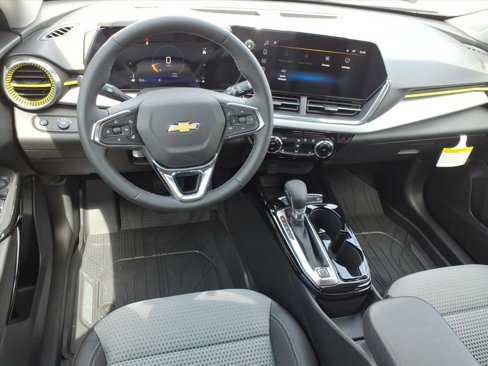 New 2025 Chevrolet Trax LT w/ LT Convenience Package image 7