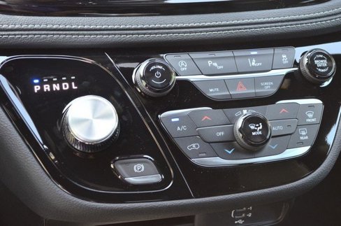 New 2026 Chrysler Pacifica Select image 24