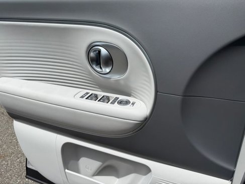 New 2026 Hyundai Ioniq 9 SEL image 26