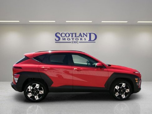 Used 2025 Hyundai Kona SEL image 5