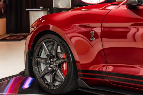 Used 2021 Ford Mustang Shelby GT500 w/ Carbon Fiber Track Pack image 36