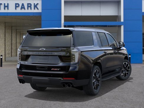 New 2026 Chevrolet Suburban RST image 4