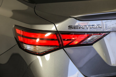 Used 2024 Nissan Sentra S image 12
