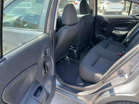Used 2019 Nissan Versa S Plus image 11