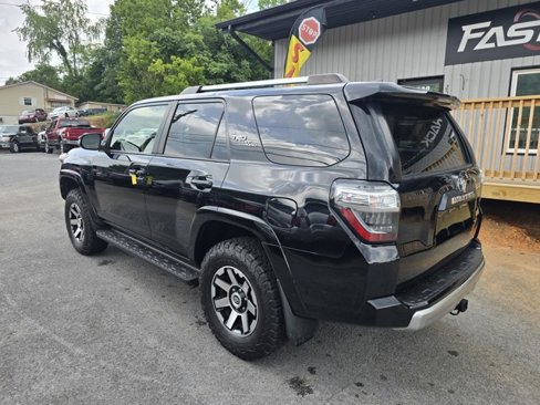 Used 2018 Toyota 4Runner TRD Off-Road Premium image 2