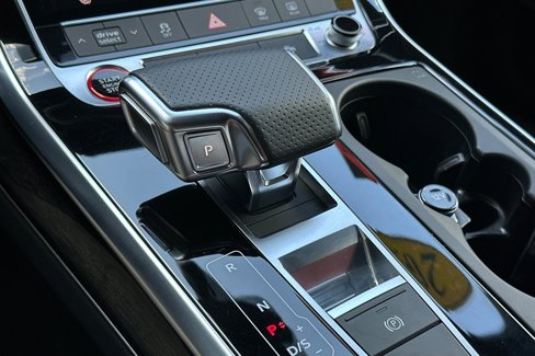 Used 2022 Audi SQ8 Premium Plus w/ Towing Package image 25
