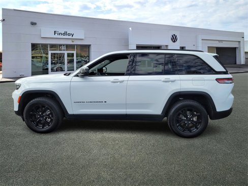 Used 2024 Jeep Grand Cherokee Altitude image 7