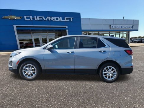 Used 2023 Chevrolet Equinox LT image 3