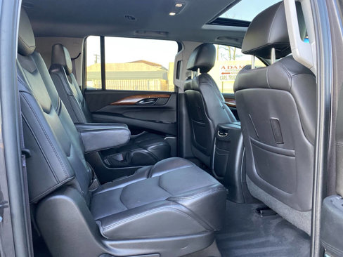 Used 2015 Cadillac Escalade ESV Luxury image 12