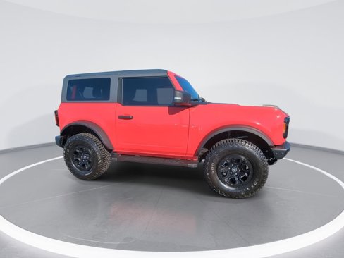 Used 2024 Ford Bronco Wildtrak image 4