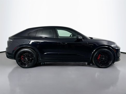 New 2025 Porsche Macan Turbo Electric image 8