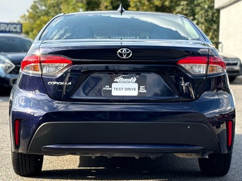 Used 2020 Toyota Corolla LE image 4
