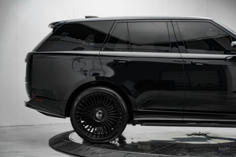 Used 2024 Land Rover Range Rover SE image 17