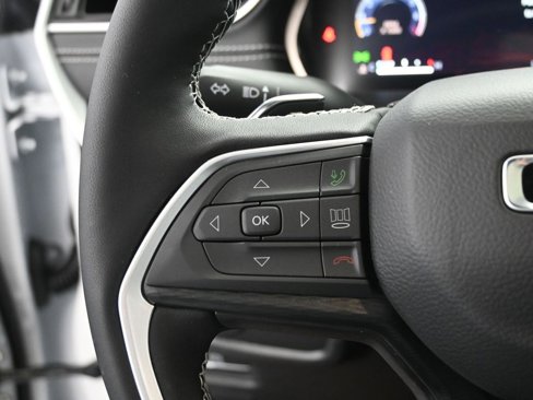 New 2025 Jeep Grand Cherokee L Altitude image 25