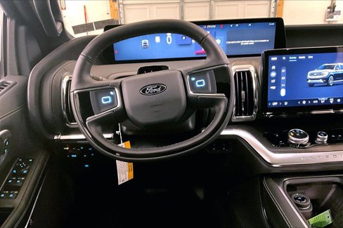 New 2025 Ford Expedition Platinum w/ Stealth Performance Package image 5