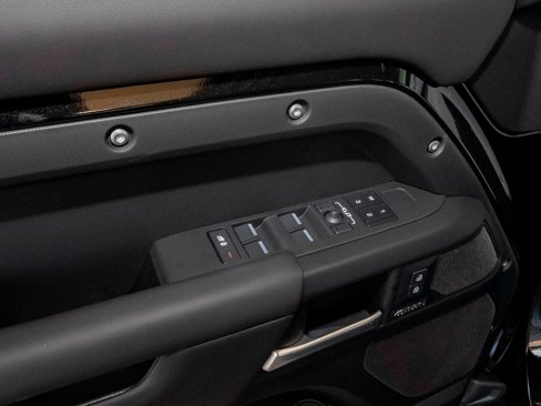 New 2025 Land Rover Defender 130 X-Dynamic SE image 35
