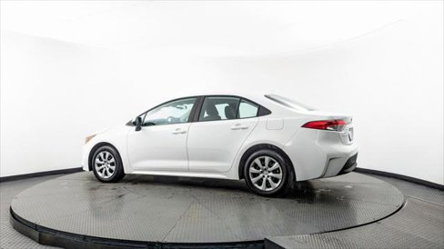 Used 2025 Toyota Corolla LE image 4