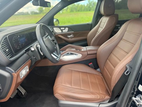 Used 2024 Mercedes-Benz GLS 450 4MATIC w/ Pinnacle Trim Package image 18