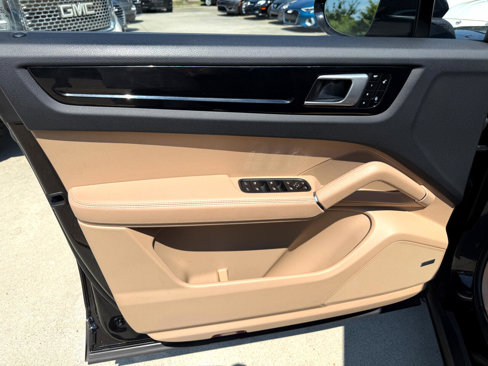 Used 2019 Porsche Cayenne image 14