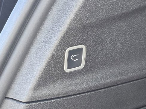New 2026 Chrysler Pacifica Select image 14