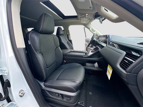 New 2026 INFINITI QX80 Luxe w/ Cargo Package image 32