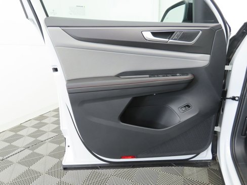 New 2026 Volkswagen Atlas Peak Edition image 25