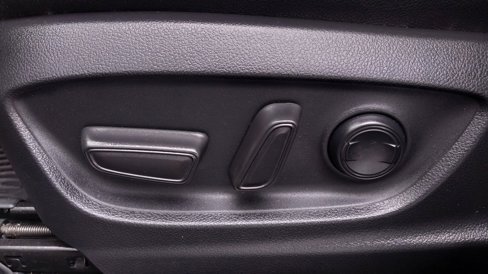 Used 2024 Toyota Corolla Cross XLE image 22