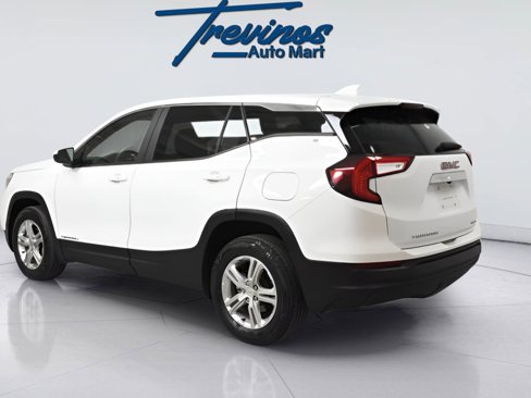 Used 2024 GMC Terrain SLE image 9