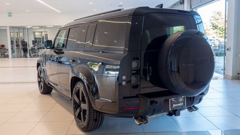 New 2024 Land Rover Defender 130 V8 image 5