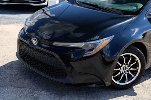 Used 2022 Toyota Corolla LE image 26