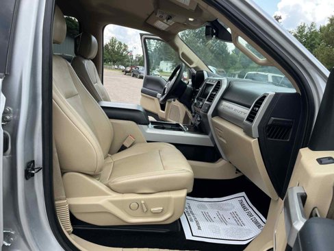 Used 2019 Ford F250 Lariat w/ Lariat Ultimate Package image 33