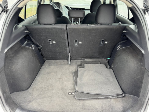 Used 2023 Nissan Kicks S image 10