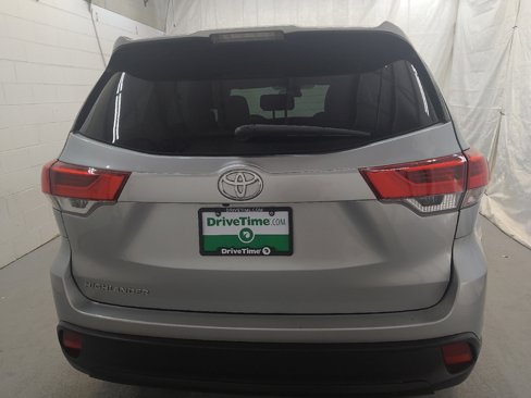 Used 2019 Toyota Highlander LE image 7