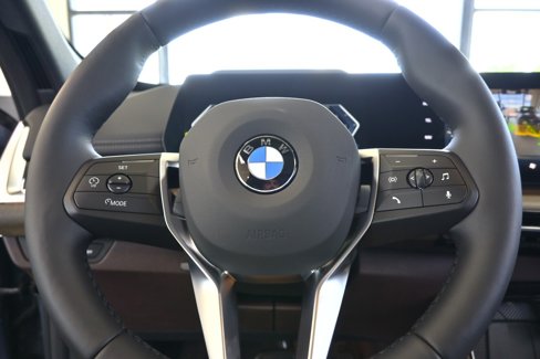 New 2025 BMW X1 xDrive28i w/ Premium Package image 17