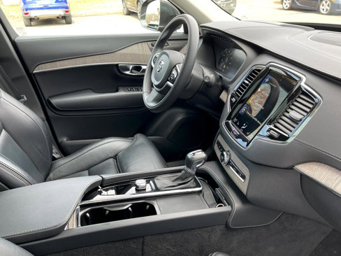 Used 2022 Volvo XC90 T6 Inscription w/ Advanced Package image 16
