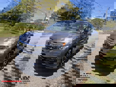 Used 2017 Honda Accord EX-L image 8