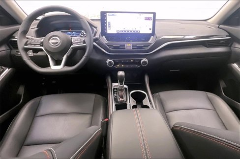Certified 2024 Nissan Altima 2.5 SR w/ SR Premium Package image 14