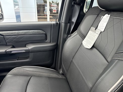 New 2025 RAM 3500 Limited image 34