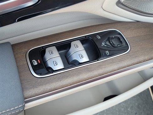 Used 2023 Mercedes-Benz EQS 450+ Sedan image 11