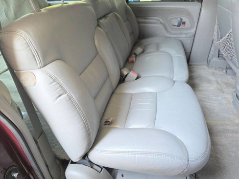 Used 1999 Chevrolet Suburban 4WD w/ Preferred Equipment Group 3 image 38
