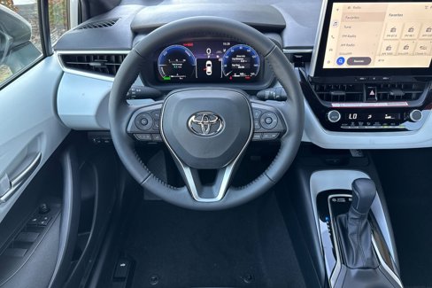 New 2026 Toyota Corolla SE image 15